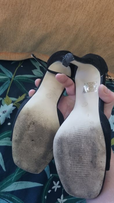 Buty damskie na obcasie