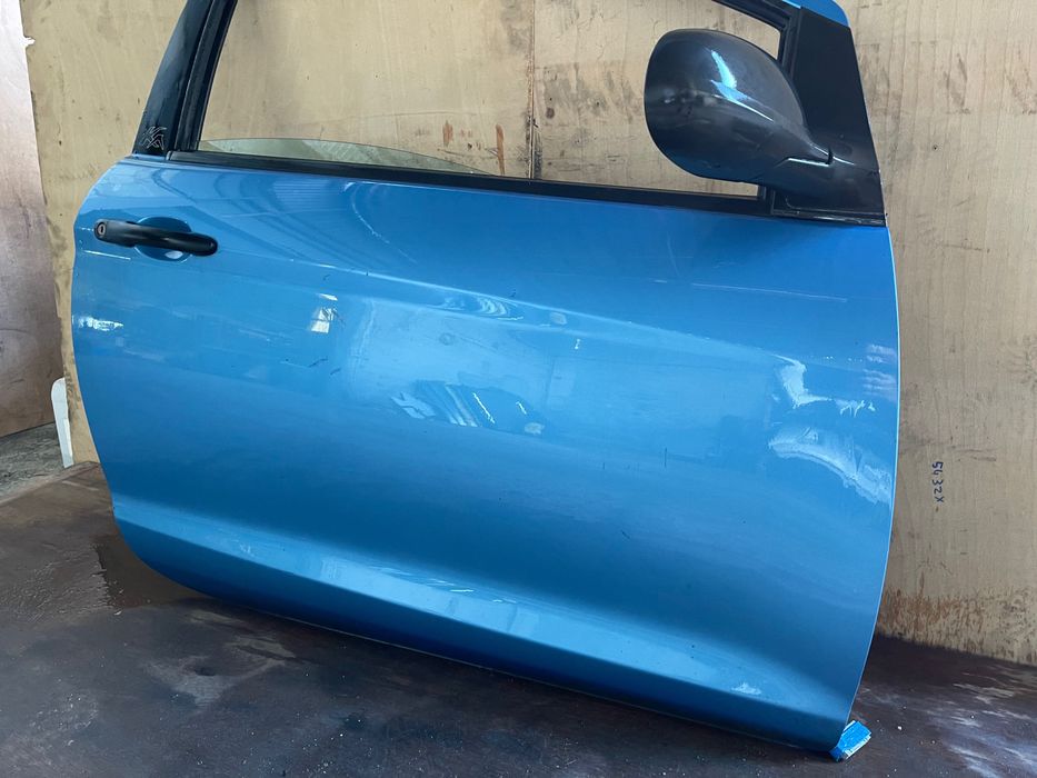 PORTA FRENTE DIREITA FORD KA B420