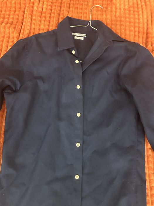 Granatowa koszula Zara elegan.