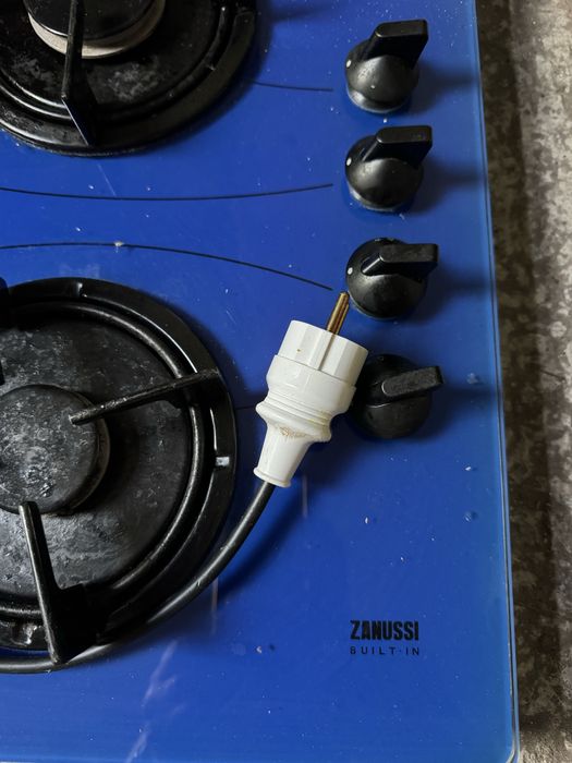 Продам варочную поверхность ZANUSSI