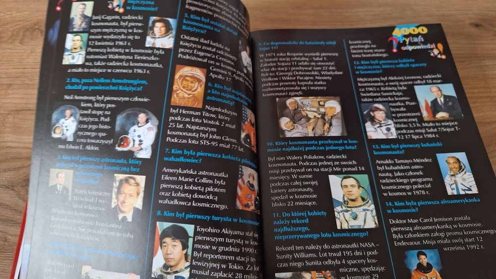 4000 Pytań i odpowiedzi Praca zbiorowa