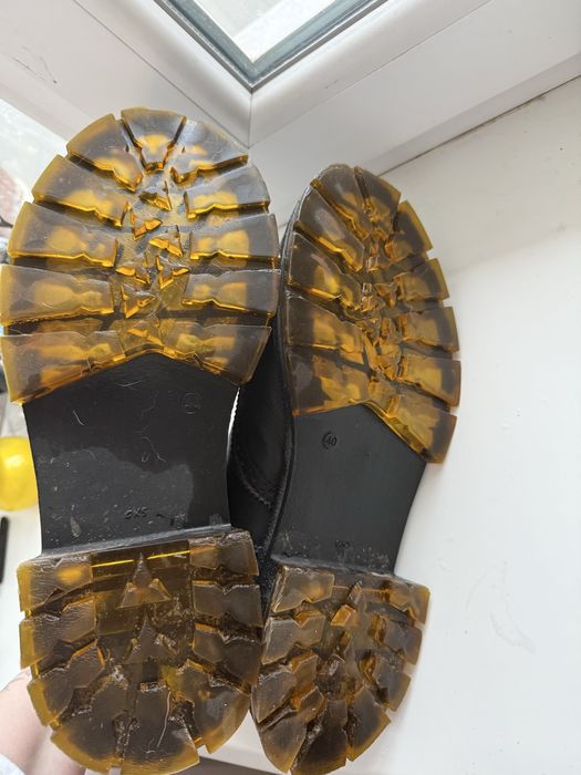 Продам шкіряні челсі 40 р