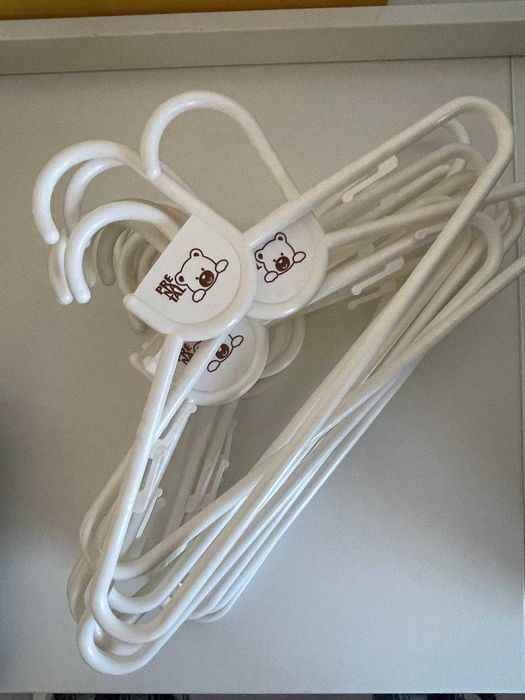 Cruzetas/ cabides bebé/criança marca Prénatal