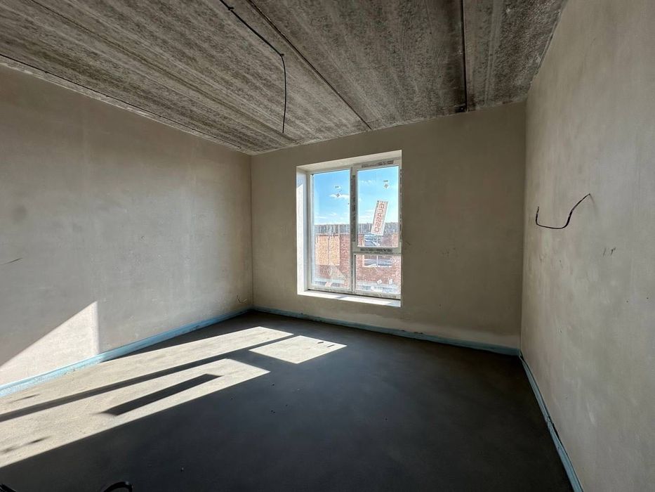 Продаж котеджу в КМ "Ягуар"