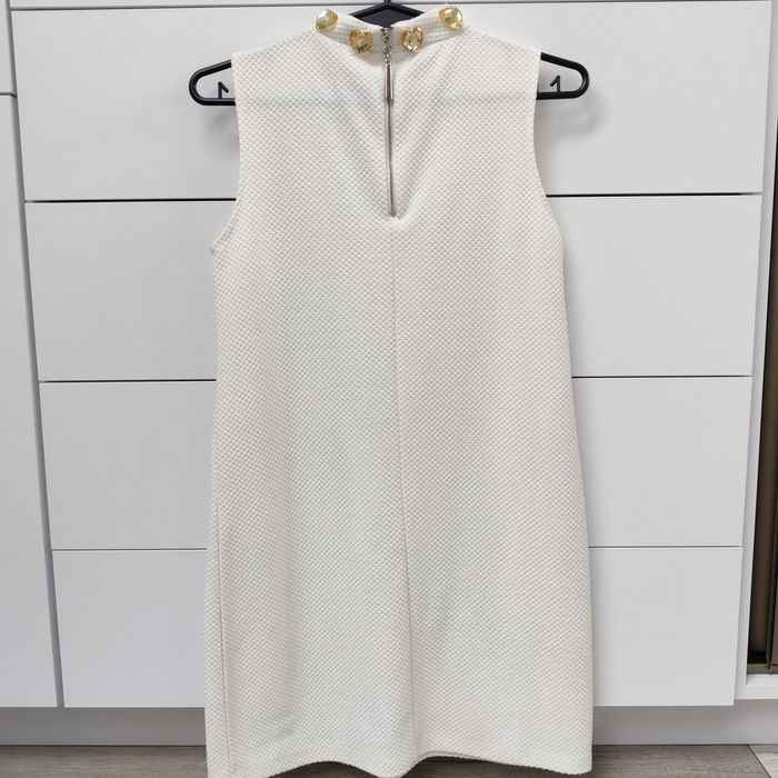 Biała sukienka ze zdobieniem prosta, Mohito, rozmiar 34/ XS