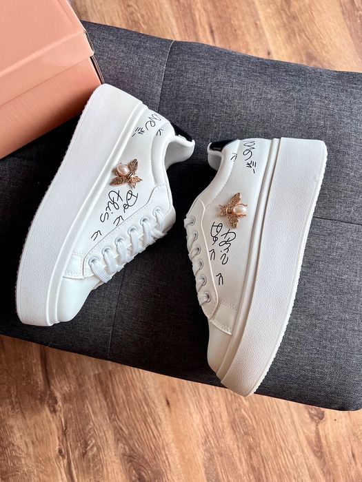 39 Sklep nowe białe sneakersy damskie na grubej podeszwie