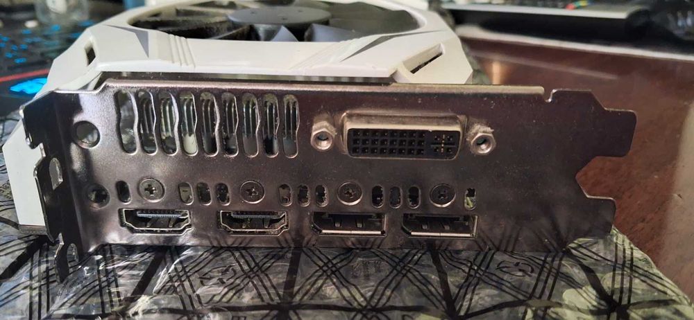 ASUS GeForce GTX 1060 Dual OC 3GB