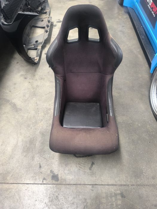 Vendo vário material Mercedes Vito W638 entre outras coisas.