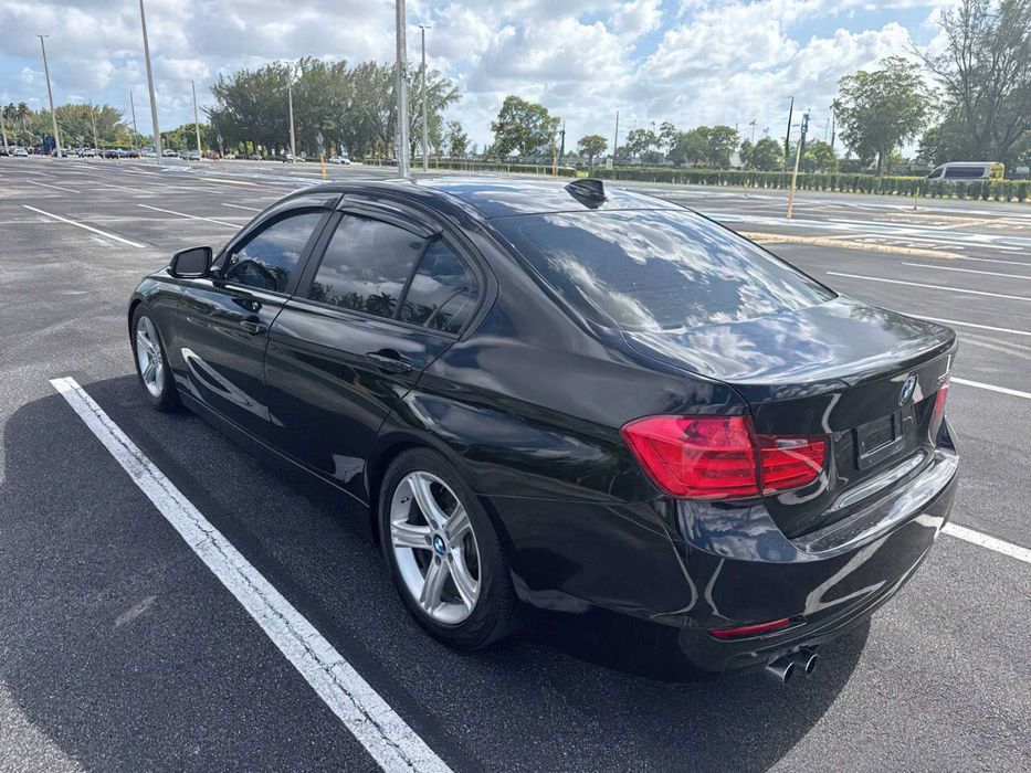 BMW 3 Series 328i      2015
