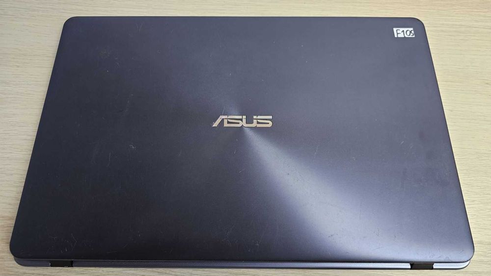 Ноутбук Asus Vivobook F705Q 17.3" / AMD A12-9720P /AMD Radeon R7 Graphics