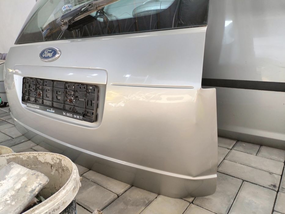 Кришка багажника Ford Focus C-Max