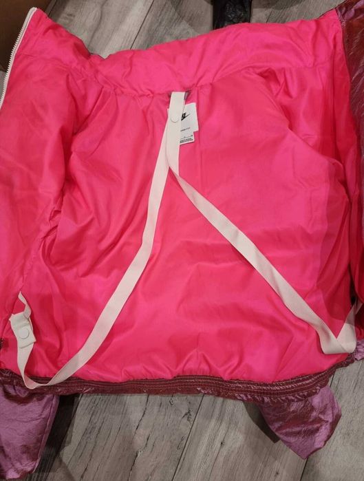 Зимова куртка пуховик Nike Sportswear Therma-FIT жіноча  DQ6888-639