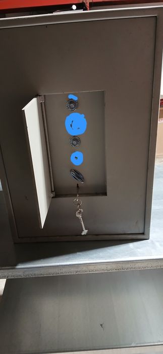 Cofre segurança  com chaves e codigo