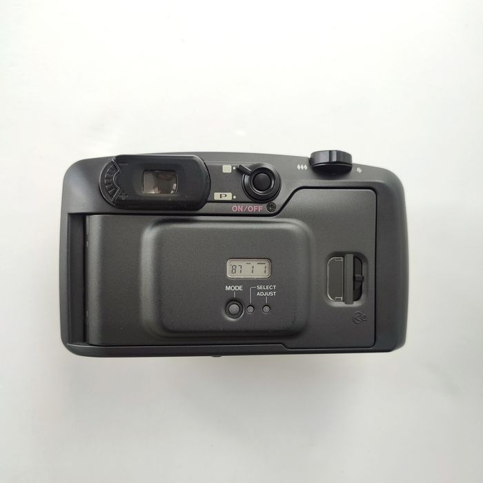 Máquina Fotográfica Pentax IQZoom 140