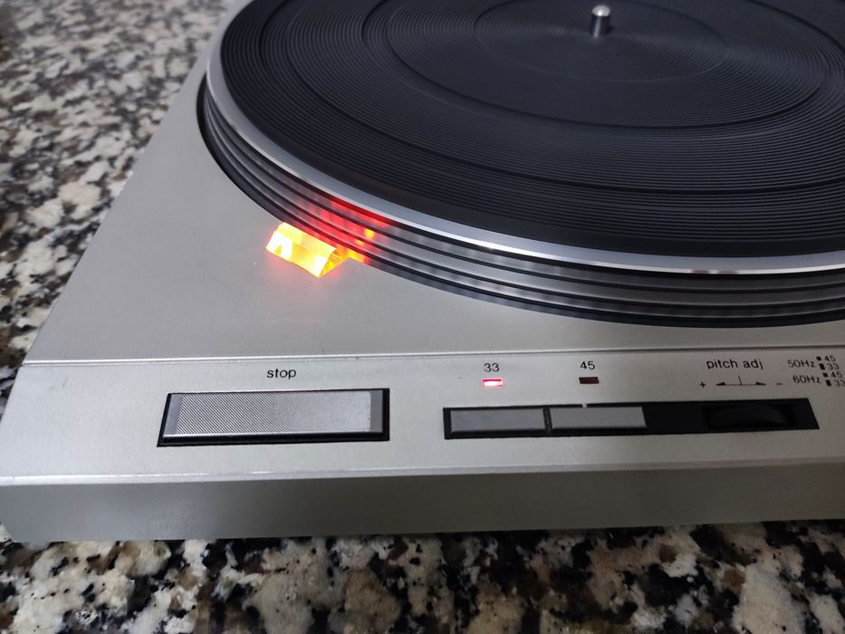 Technics SL - D202 Turntable Direct Drive