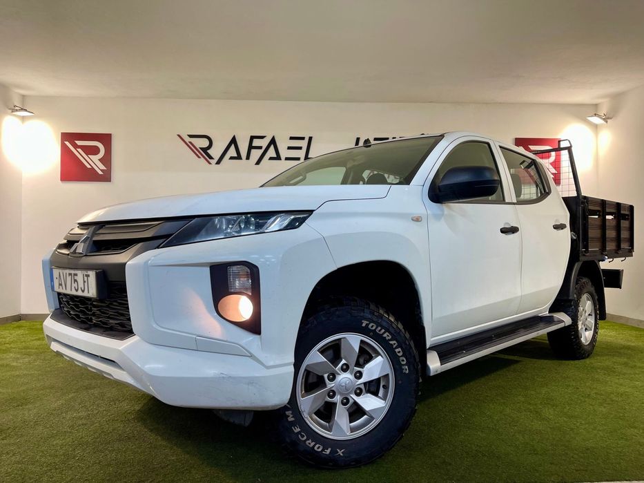 Mitsubishi L200 2.3 DI-D CD Invite 4WD