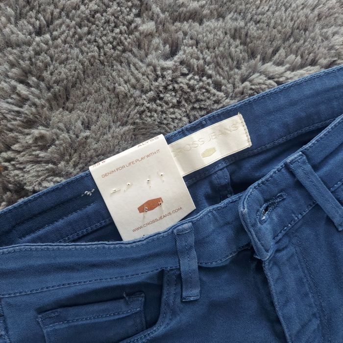Nowe spodnie jeansy rurki cross w25 xs 34 alyss
