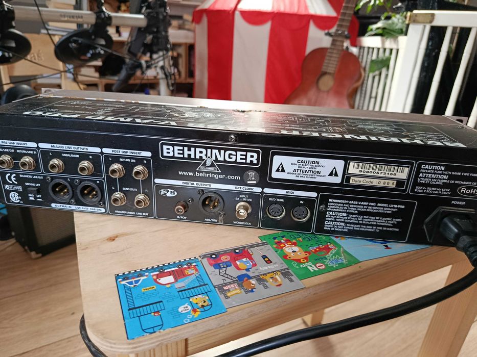Behringer efekt basowy