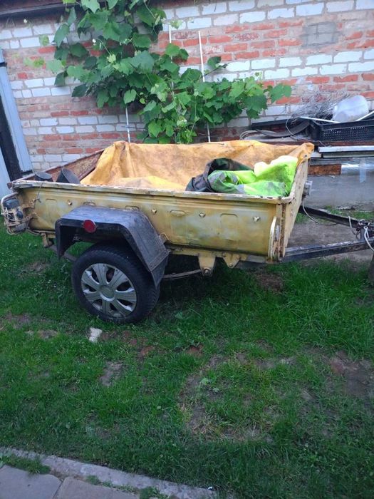 Продаеться б/у прицеп з документами