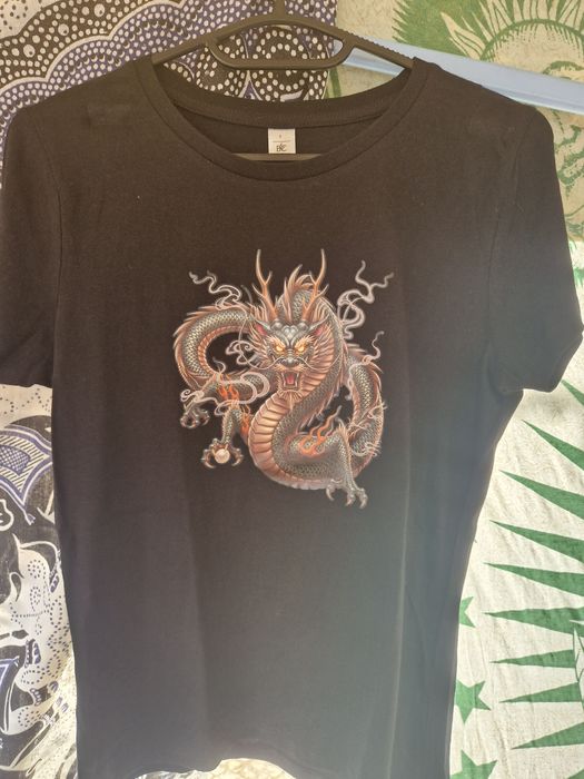 T-shirts com várias estampas