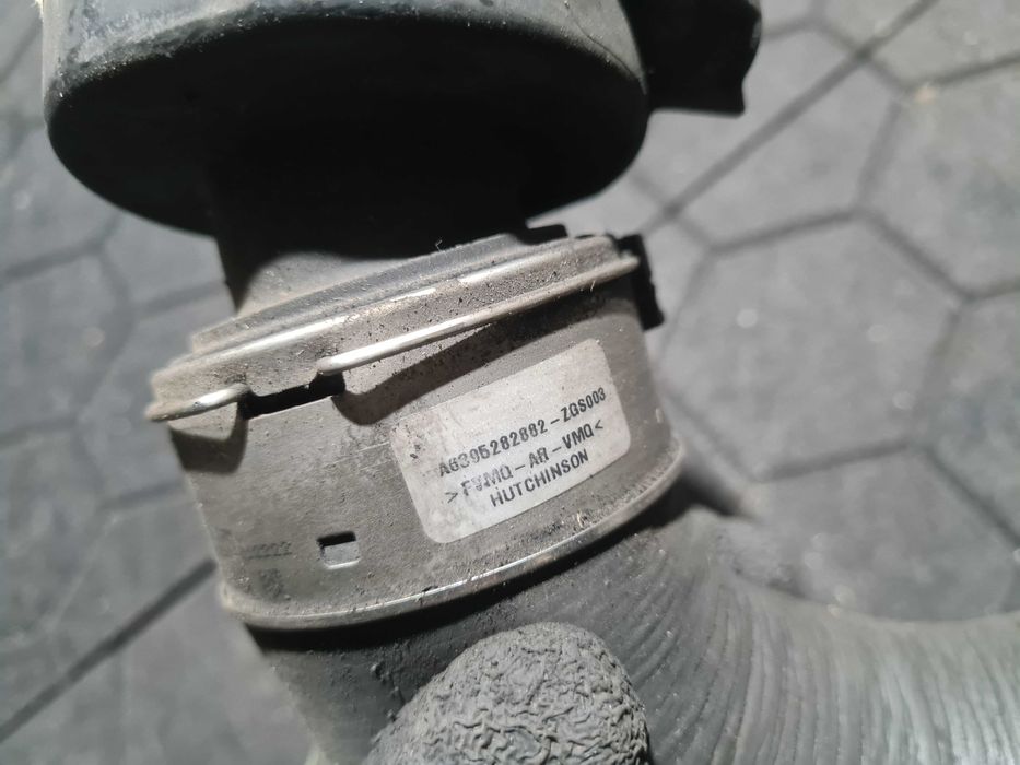 Mercedes Vito 639 tłumik szmerów rura powietrza