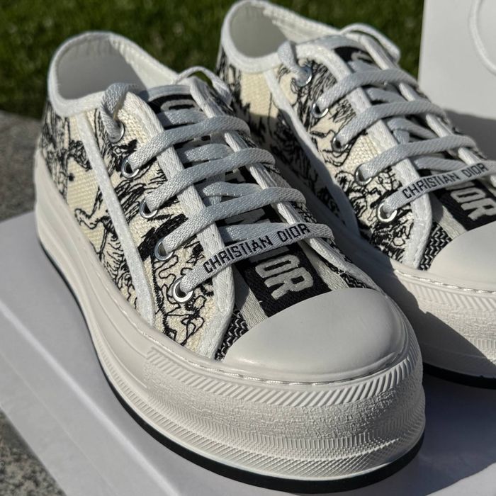 Жіночі кеди Dior