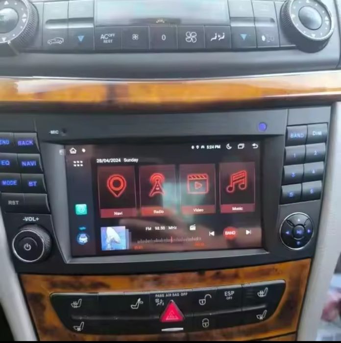 Rádio Android 14 com o Mercedes W211/CLS (Novo)