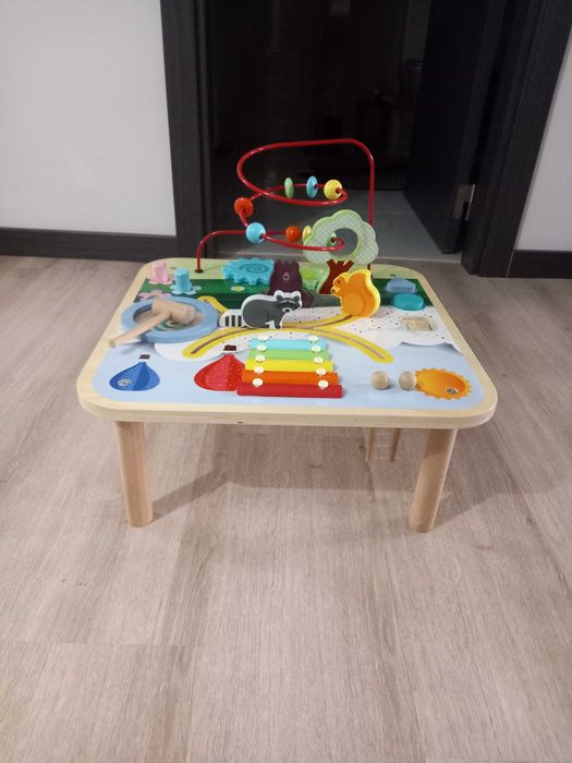 Brinquedos bebé  - carro e mesa se atividades, andarilho de madeira