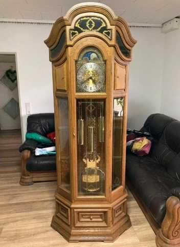 підлоговий годинник ( напольные часы)