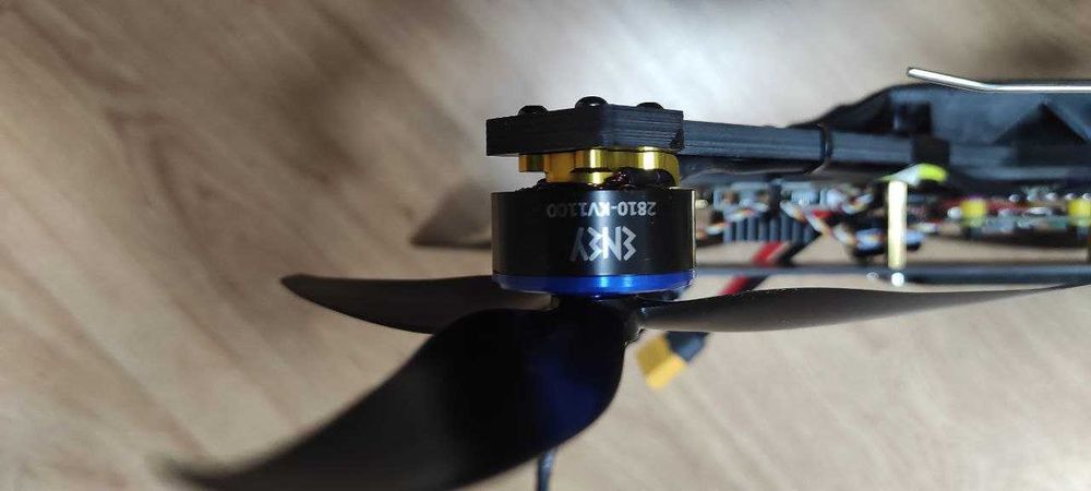 Дрон Мольфар FPV 8 новий + акум