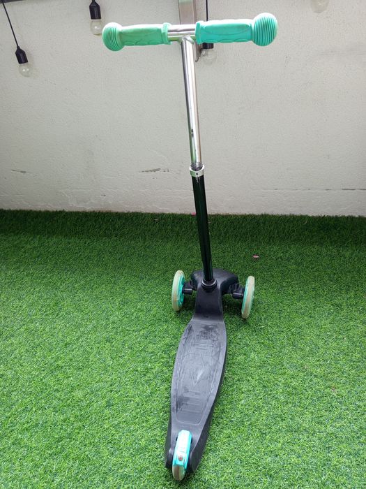 Hulajnoga trzykołowa Playground