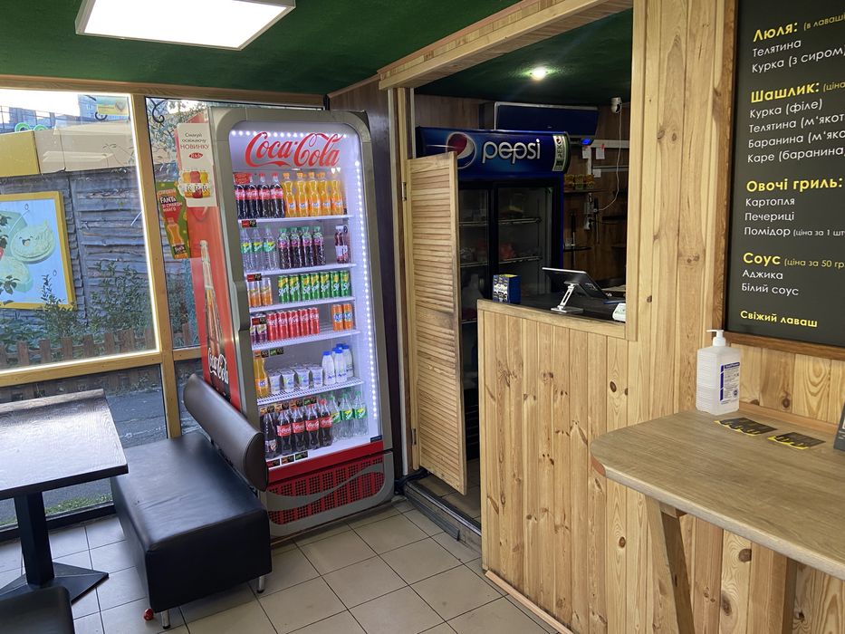 Продаю бізнес (шаурма шашлик) звітність є, працівники є Обладнання зал