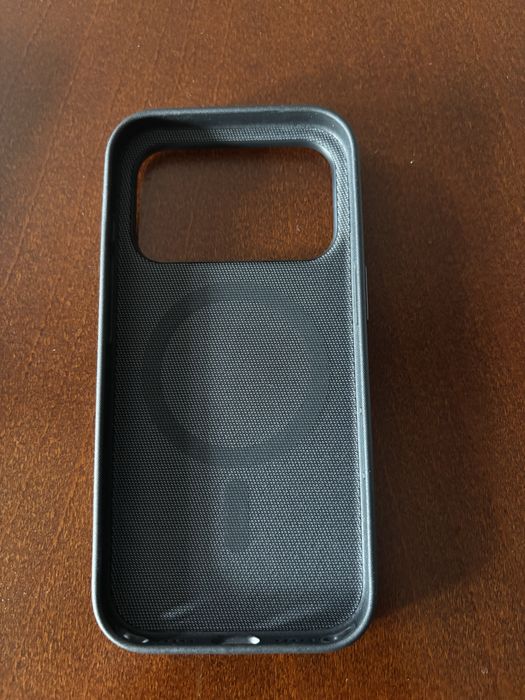 Nowe etui Apple TechWoven do iPhone’a 17 Pro
