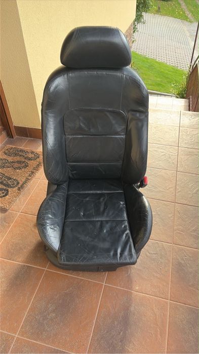 Fotele seat leon elektryczne