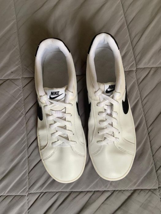 Sapatihas Brancas, Nike