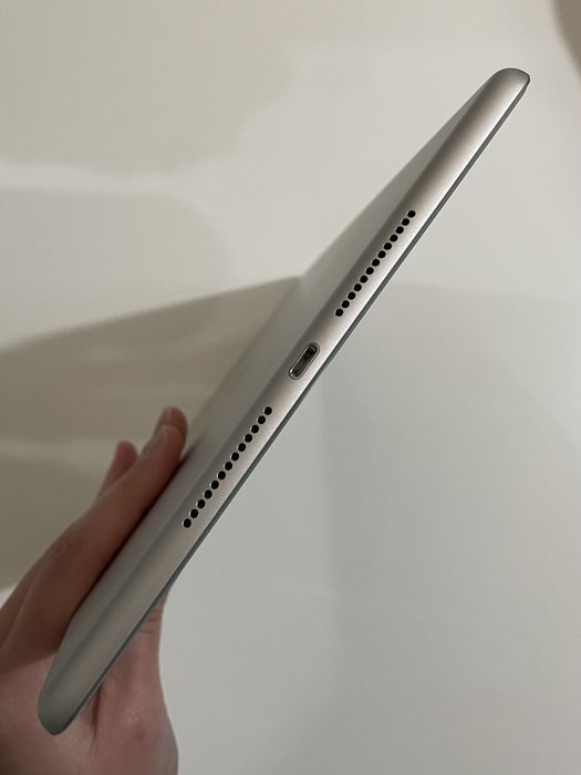 iPad 8ª geração (32GB + Wifi)