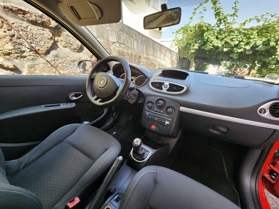 Renault Clio 1.2 16V Dynamique com poucos kilometros