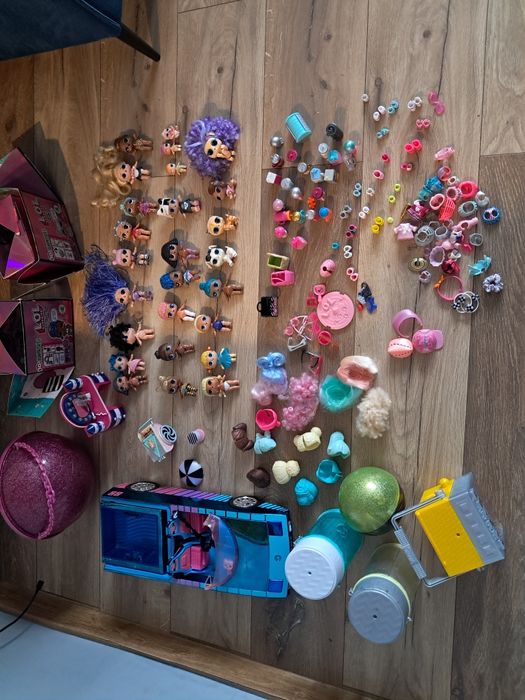 Zestaw LOL, lalki, samochód