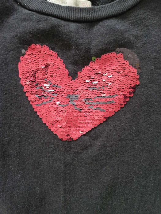 Bluza z czerwonym cekinowym sercem ZARA 7 lat