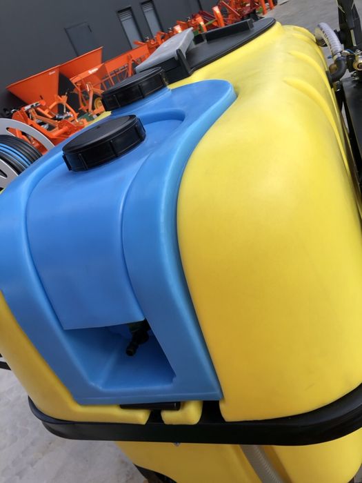 Pulverizador de trator 300 litros