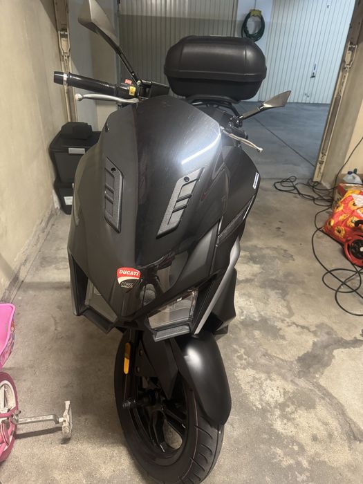 Sym jet x 125 impecavel