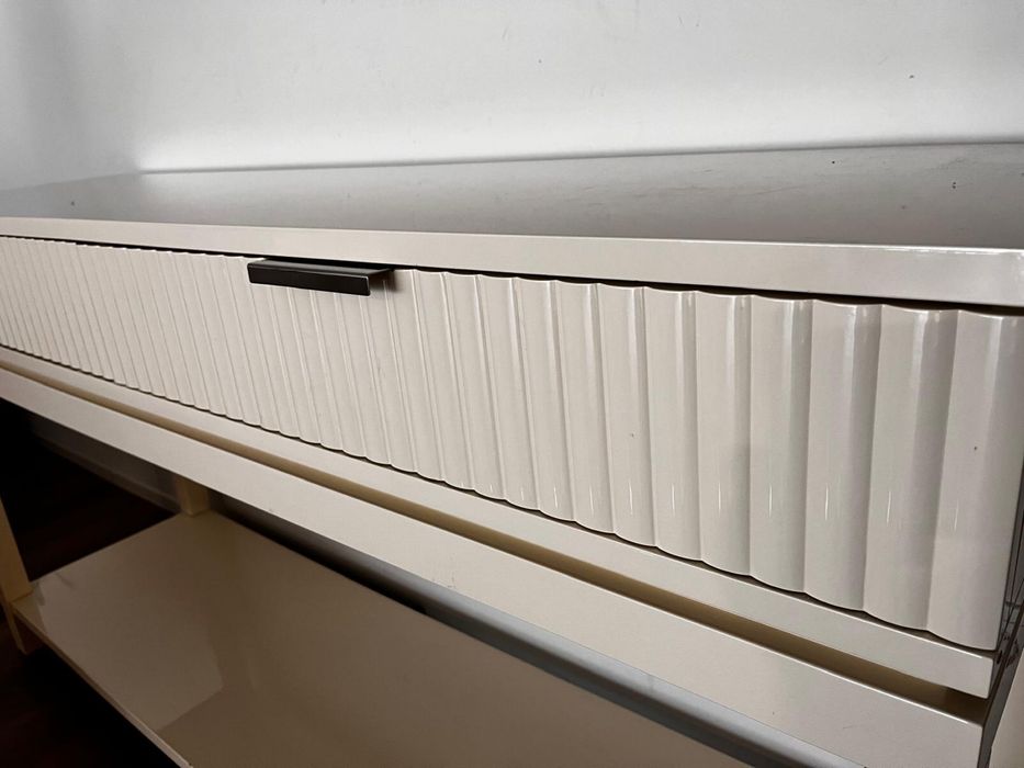 Consola branco perola