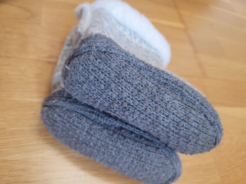 Komplet zimowych akcesoriów H&M stan jak nowe 74/80