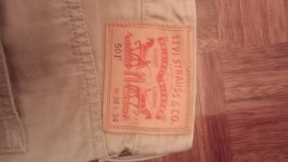 Calças de ganga Levi's 38 novas