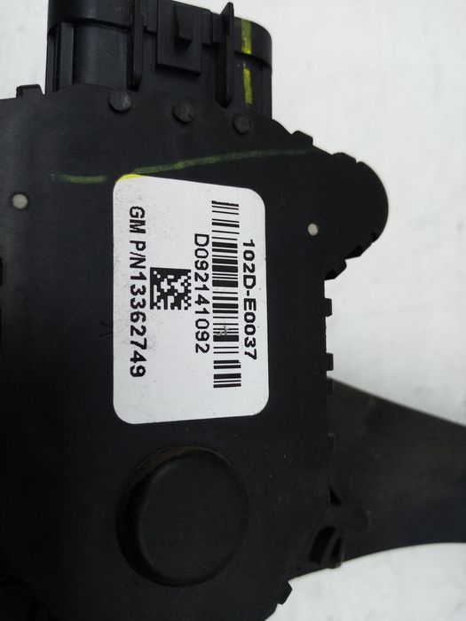 Pedal do acelerador OPEL Meriva B