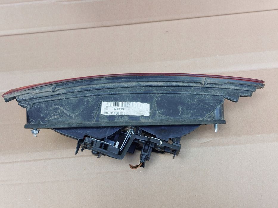 seat leon iii 5f hb lampa prawy tył w klapę zwykła 5f0945094j oryginał