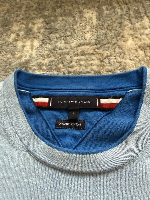 Sweter Tommy Hilfiger Baby Blue Small Logo Sweater Nowsza kolekcja 2020