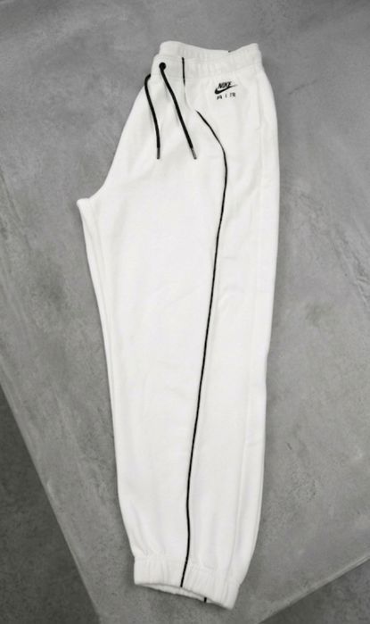 Conjunto de roupas para venda