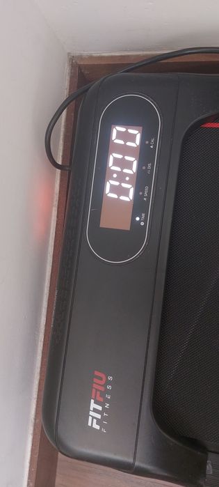 Passadeira FitFiu Fitness 750W, Veloc: 10km/h, com pega reclinável
