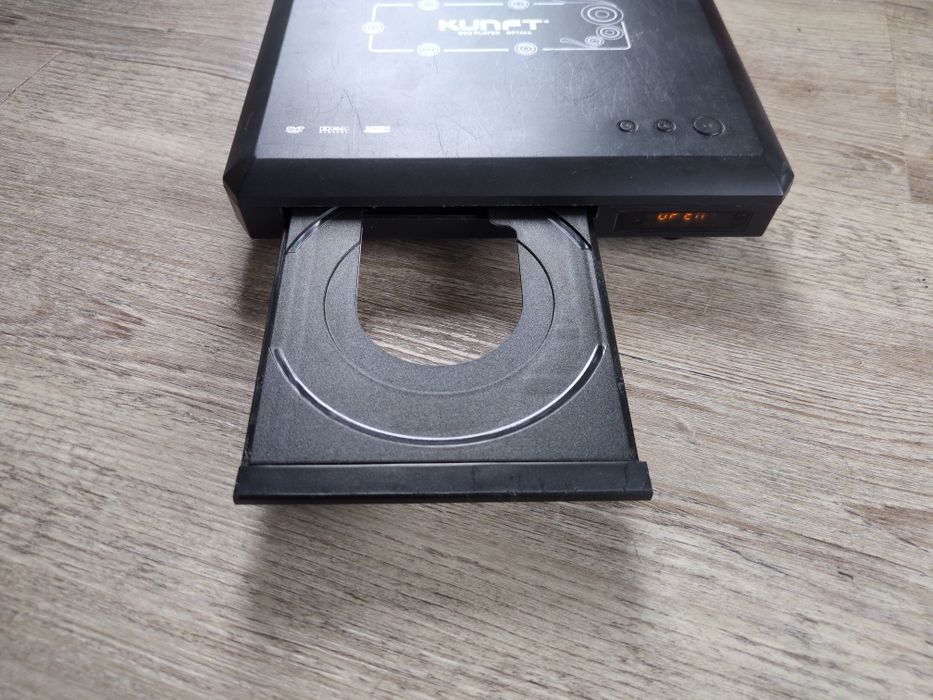Leitor DVD Kunft DP748A